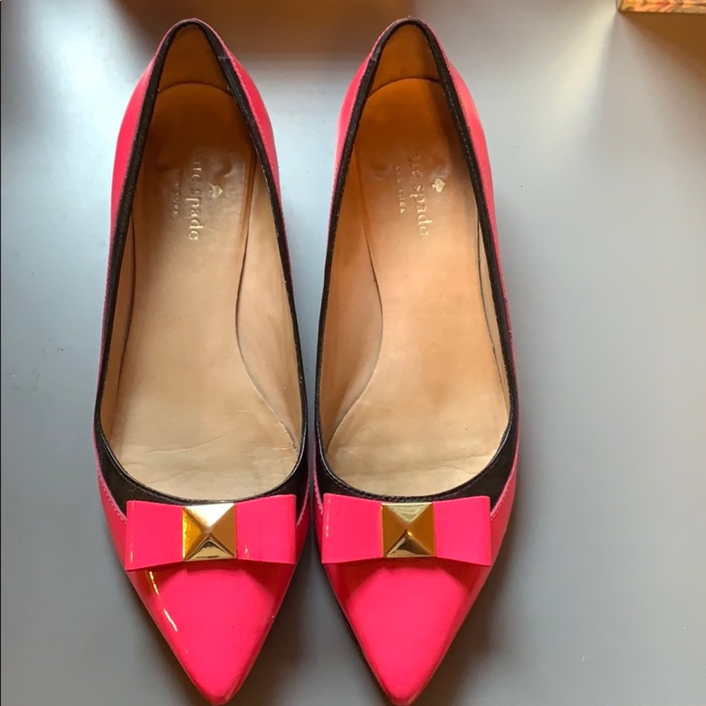 Kate spare neon pink and navy blue kitten heels